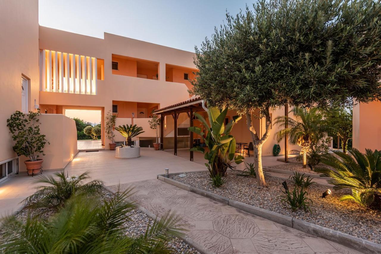 Cirillo Family Hotel-Christinas Studios Mastihari Exterior photo