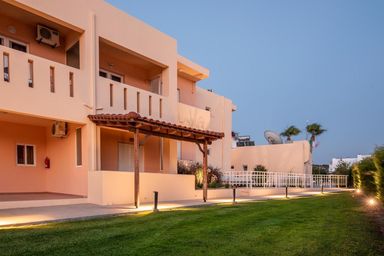Cirillo Family Hotel-Christinas Studios Mastihari Exterior photo