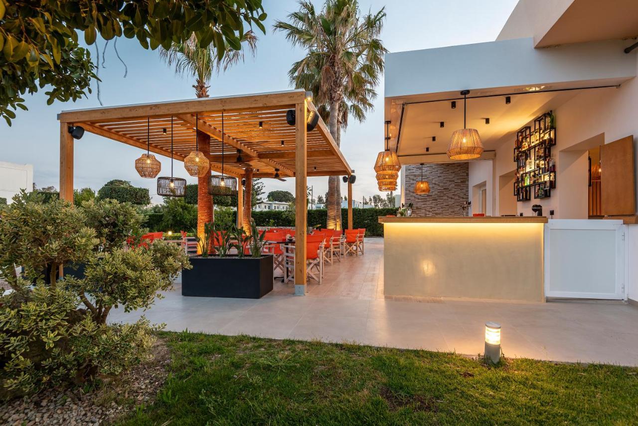 Cirillo Family Hotel-Christinas Studios Mastihari Exterior photo