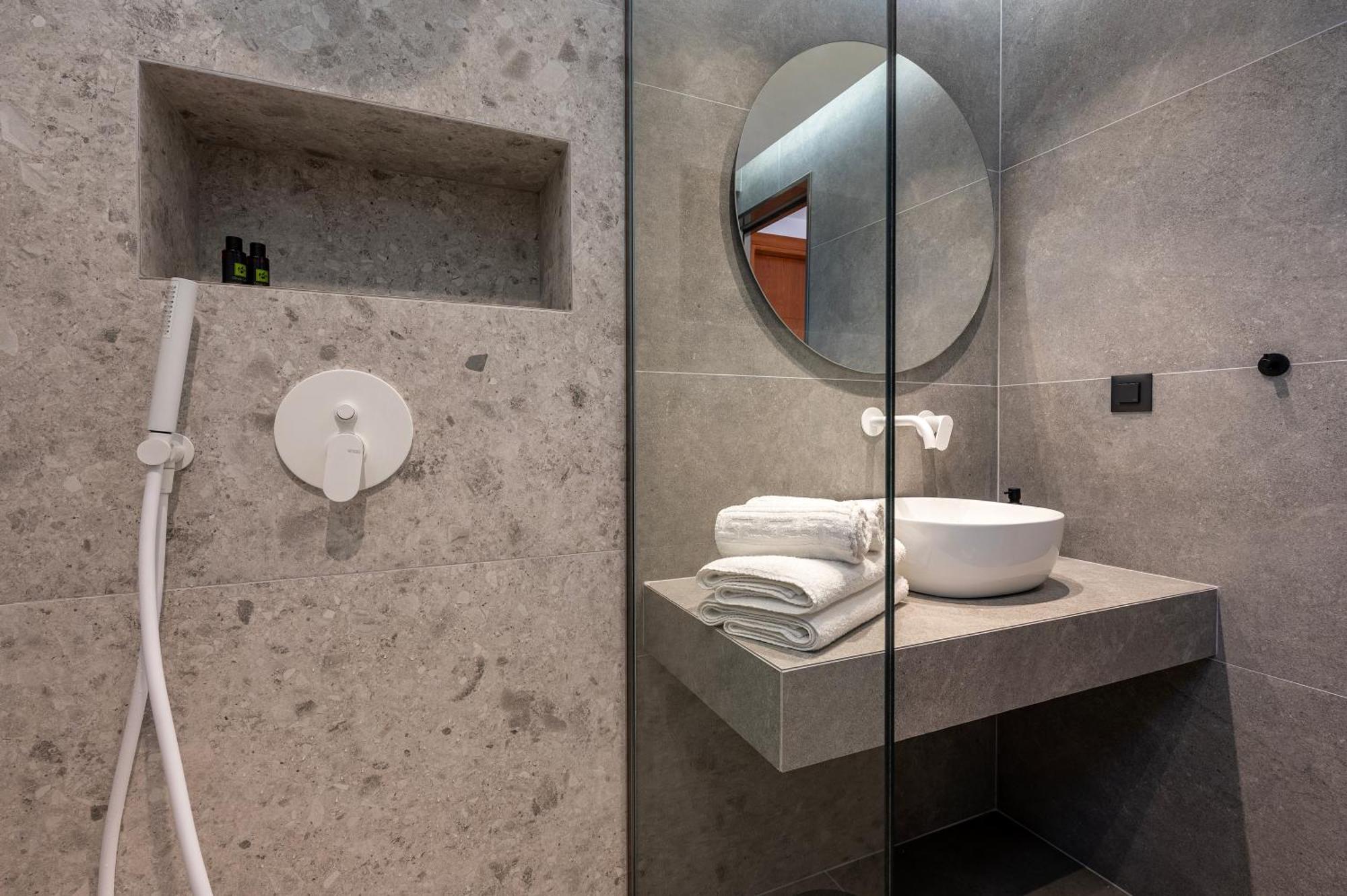 Cirillo Family Hotel-Christinas Studios Mastihari Exterior photo